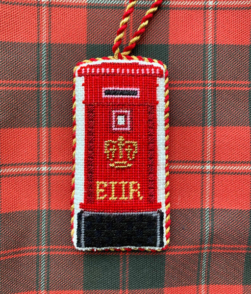 Oval - Elizabeth II Post Box