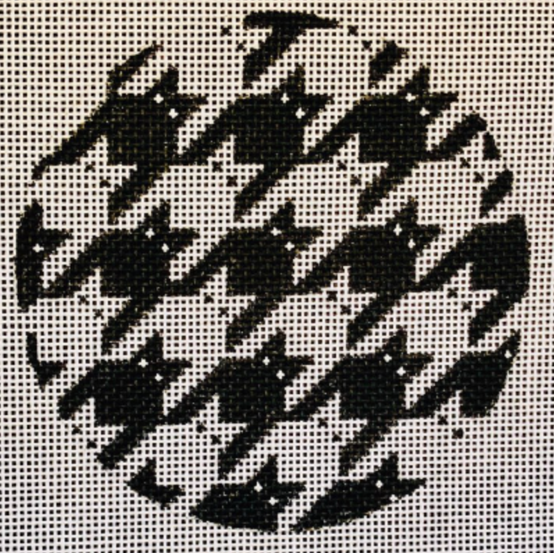 Cats: Houndstooth Kitty Round Orn - black & white