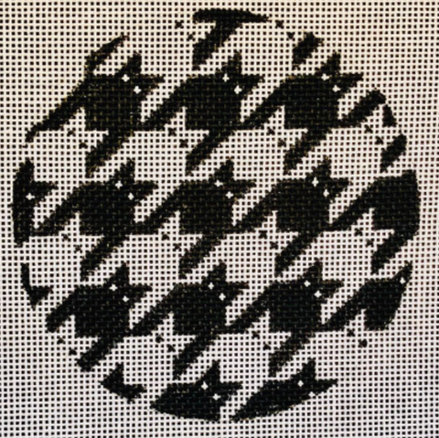 Cats: Houndstooth Kitty Round Orn - black & white