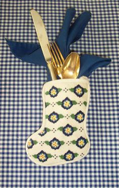W/LARGE FLOWER MINI SOCK-WHITE