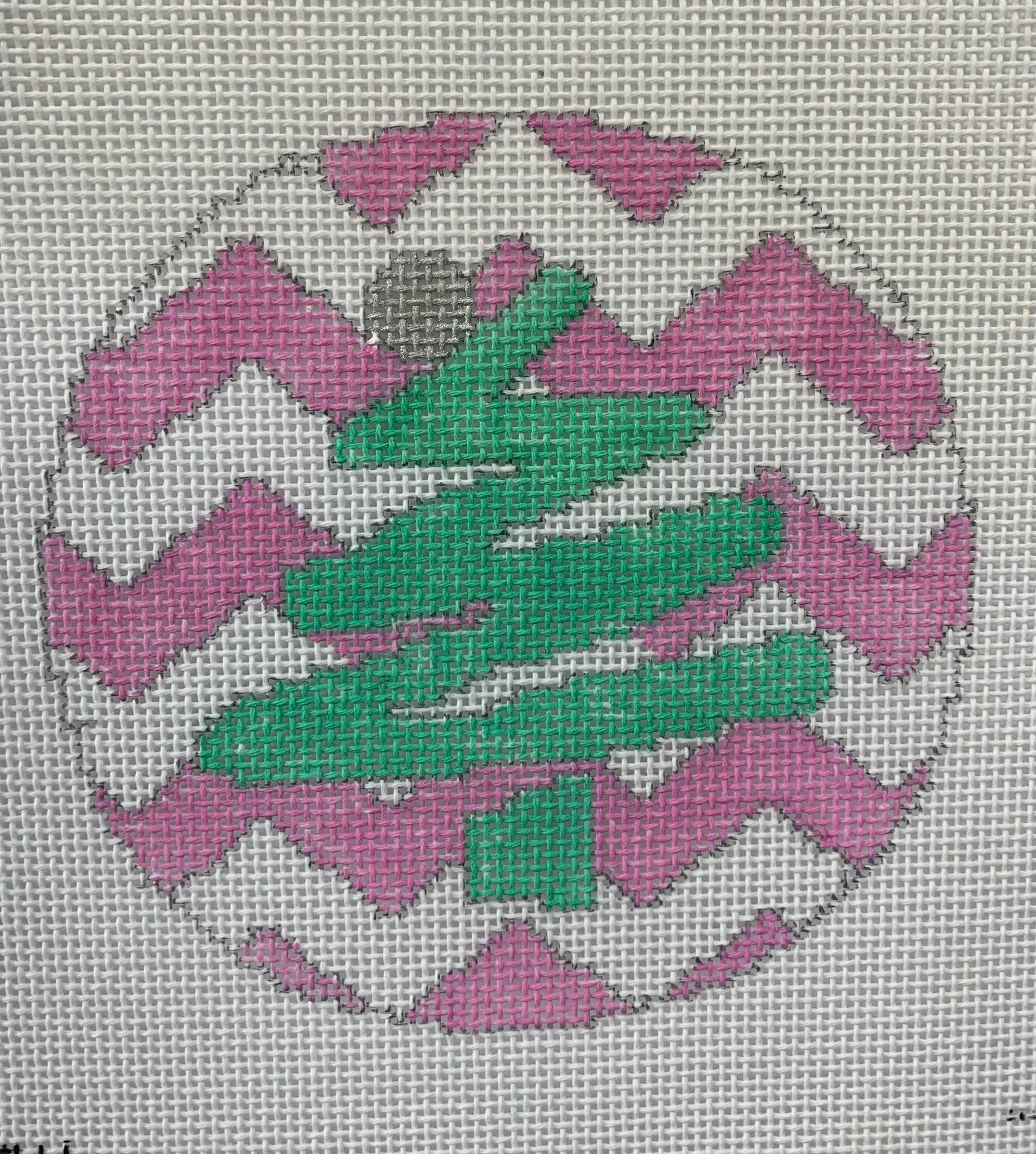 Ornament Round-Tree